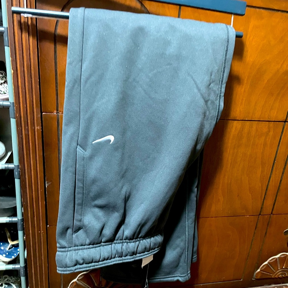 NWT Nike sweatpants